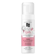 AA Girls Mild Foam for Intimate Hygiene Strawberry 150 ml